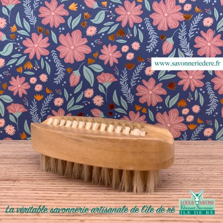 Brosse à ongles bambou - Savonnerie artisanale de l'ile de ré