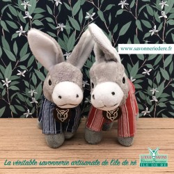 Peluche âne en culotte - savonnerie de l'ile de re - Loix et savons