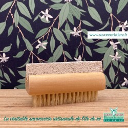 Brosse à ongle avec pierre ponce naturelle