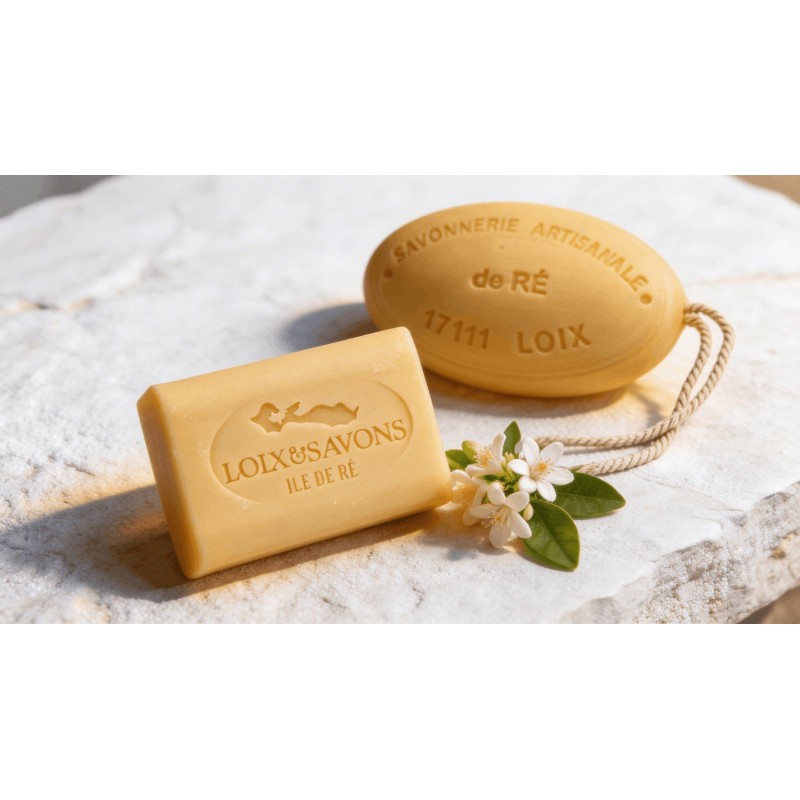 Savon artisanal surgras parfum fleur d oranger 100g et 200g ficelle Loix Savons Ile de Re