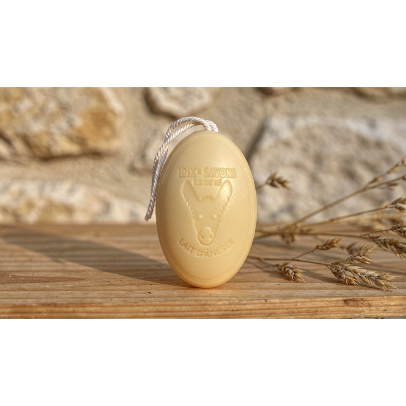 Savon surgras au lait d'ânesse frais bio, format 200g avec ficelle tressée