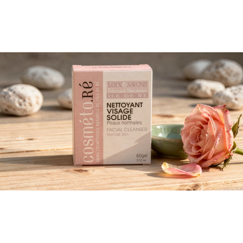 nettoyant visage solide boite rose sur bois clair ile de re