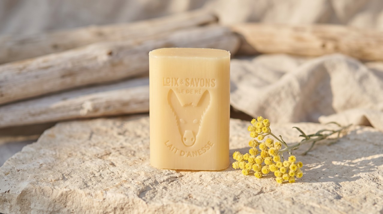 savon au lait d anesse frais 100g loix savons ile de re pierre calcaire
