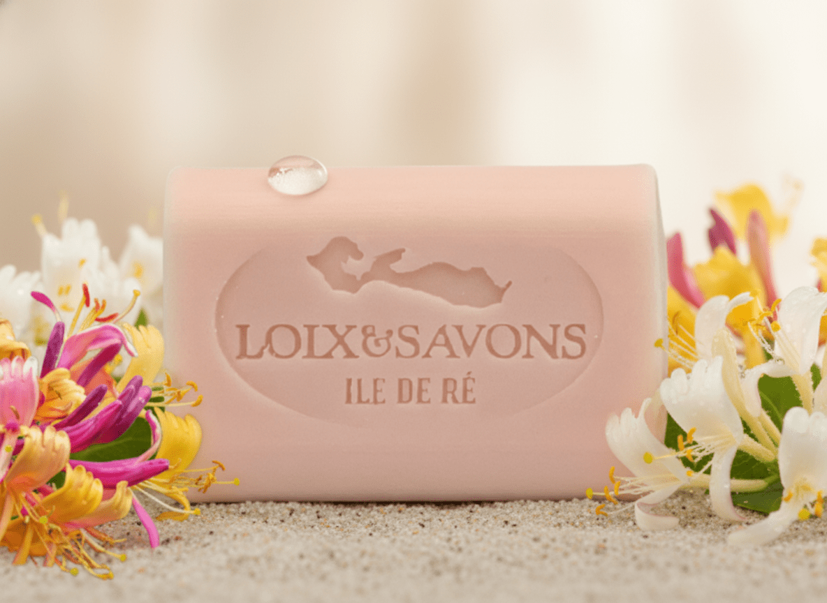 Savon artisanal surgras au parfum floral de chèvrefeuille
